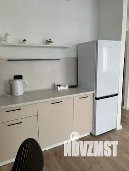 Студия квартира, посуточно, 27м2, 18/25 этаж