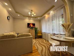 1-к квартира, посуточно, 42м2, 3/9 этаж