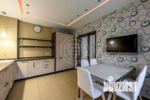 4-к квартира, на длительный срок, 172м2, 3/17 этаж
