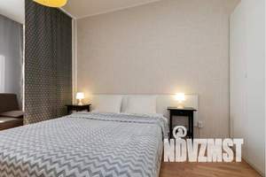 1-к квартира, посуточно, 40м2, 18/25 этаж