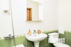 1-к квартира, посуточно, 42м2, 1/1 этаж