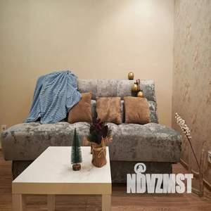 1-к квартира, посуточно, 40м2, 25/25 этаж