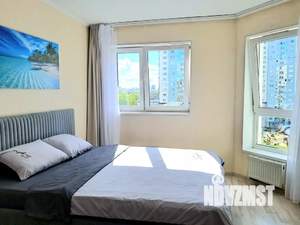 Студия квартира, посуточно, 28м2, 7/17 этаж