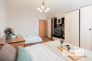 1-к квартира, посуточно, 55м2, 1/1 этаж