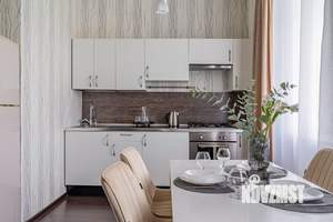 1-к квартира, посуточно, 52м2, 3/6 этаж