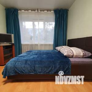 2-к квартира, посуточно, 48м2, 1/5 этаж