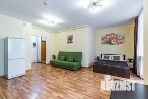 Студия квартира, посуточно, 39м2, 14/17 этаж