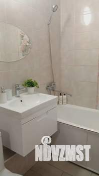 1-к квартира, посуточно, 45м2, 13/25 этаж