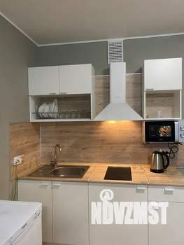 Студия квартира, посуточно, 30м2, 6/10 этаж