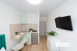 Студия квартира, посуточно, 17м2, 1/5 этаж