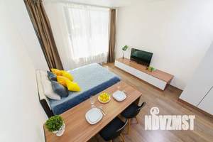 1-к квартира, посуточно, 38м2, 4/15 этаж