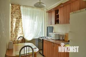 1-к квартира, посуточно, 35м2, 6/9 этаж
