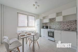 1-к квартира, посуточно, 36м2, 5/25 этаж