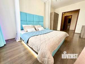 1-к квартира, посуточно, 42м2, 10/25 этаж