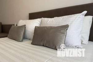 1-к квартира, посуточно, 42м2, 12/25 этаж