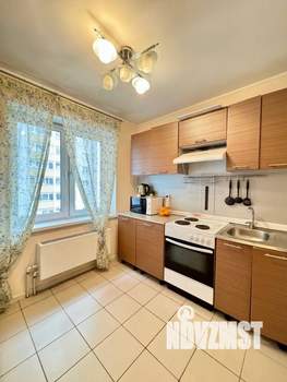 Студия квартира, посуточно, 40м2, 7/20 этаж