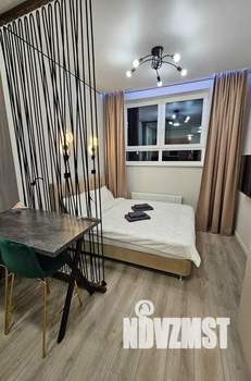 Студия квартира, посуточно, 20м2, 1/25 этаж