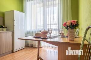 1-к квартира, посуточно, 40м2, 1/1 этаж