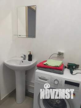 Студия квартира, посуточно, 30м2, 18/23 этаж