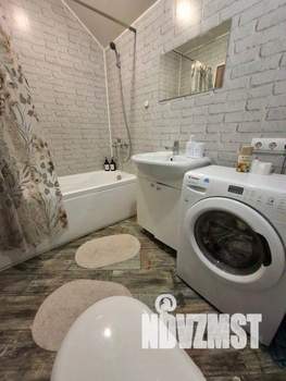 2-к квартира, посуточно, 45м2, 1/1 этаж