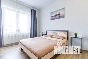 2-к квартира, посуточно, 45м2, 1/32 этаж