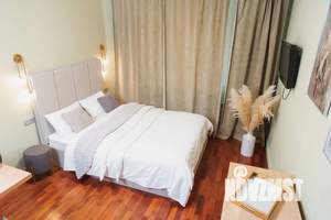 Студия квартира, посуточно, 25м2, 1/14 этаж