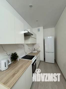 2-к квартира, посуточно, 37м2, 8/25 этаж