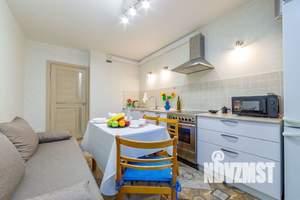 1-к квартира, посуточно, 50м2, 1/1 этаж