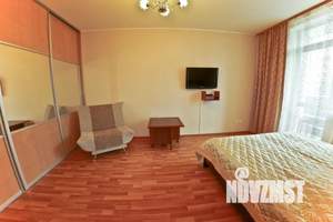 1-к квартира, посуточно, 40м2, 3/10 этаж