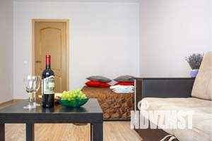 1-к квартира, посуточно, 40м2, 18/26 этаж