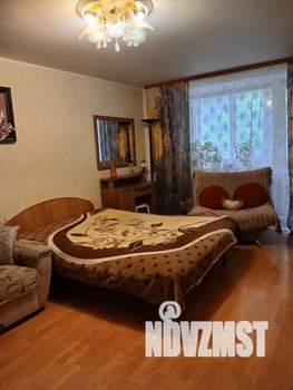 1-к квартира, посуточно, 42м2, 3/5 этаж