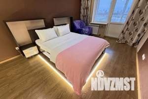 1-к квартира, посуточно, 49м2, 13/20 этаж