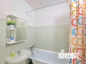 1-к квартира, посуточно, 40м2, 9/25 этаж