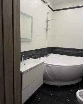 2-к квартира, на длительный срок, 77м2, 7/12 этаж