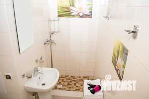 Студия квартира, посуточно, 30м2, 1/5 этаж