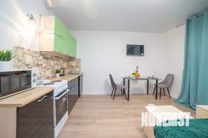 Студия квартира, посуточно, 28м2, 15/25 этаж