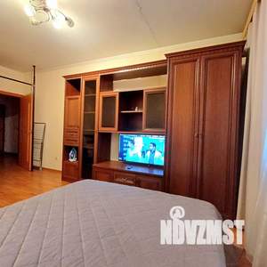 1-к квартира, посуточно, 40м2, 7/10 этаж