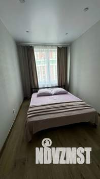 1-к квартира, посуточно, 40м2, 11/20 этаж