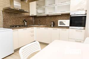 2-к квартира, посуточно, 56м2, 9/9 этаж