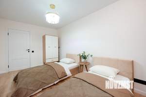 2-к квартира, посуточно, 74м2, 20/35 этаж