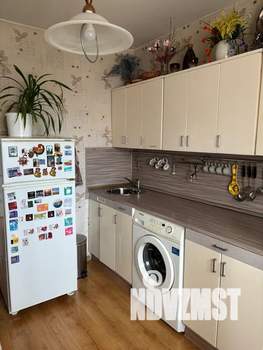 1-к квартира, посуточно, 42м2, 6/9 этаж