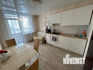 1-к квартира, посуточно, 43м2, 3/18 этаж