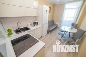 2-к квартира, посуточно, 38м2, 31/33 этаж