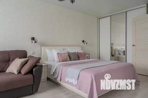 1-к квартира, посуточно, 37м2, 1/1 этаж