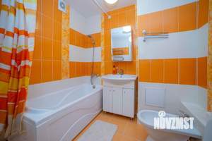 2-к квартира, посуточно, 65м2, 1/1 этаж