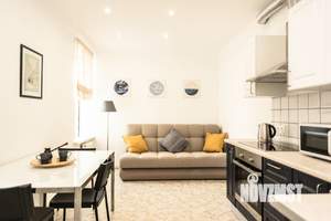 1-к квартира, посуточно, 42м2, 3/10 этаж