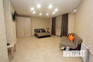 1-к квартира, посуточно, 40м2, 13/16 этаж