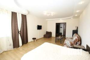 1-к квартира, посуточно, 65м2, 12/18 этаж