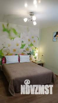 2-к квартира, посуточно, 36м2, 7/20 этаж