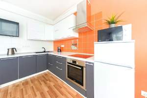 2-к квартира, посуточно, 50м2, 1/1 этаж